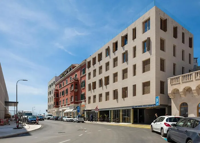 Apartment More *